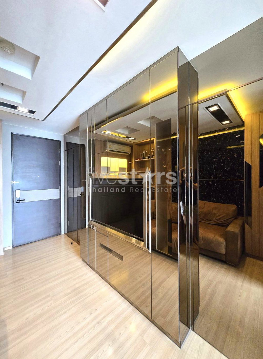 1-Bedroom condo for Sale near BTS Saphan Taksin 3321653433