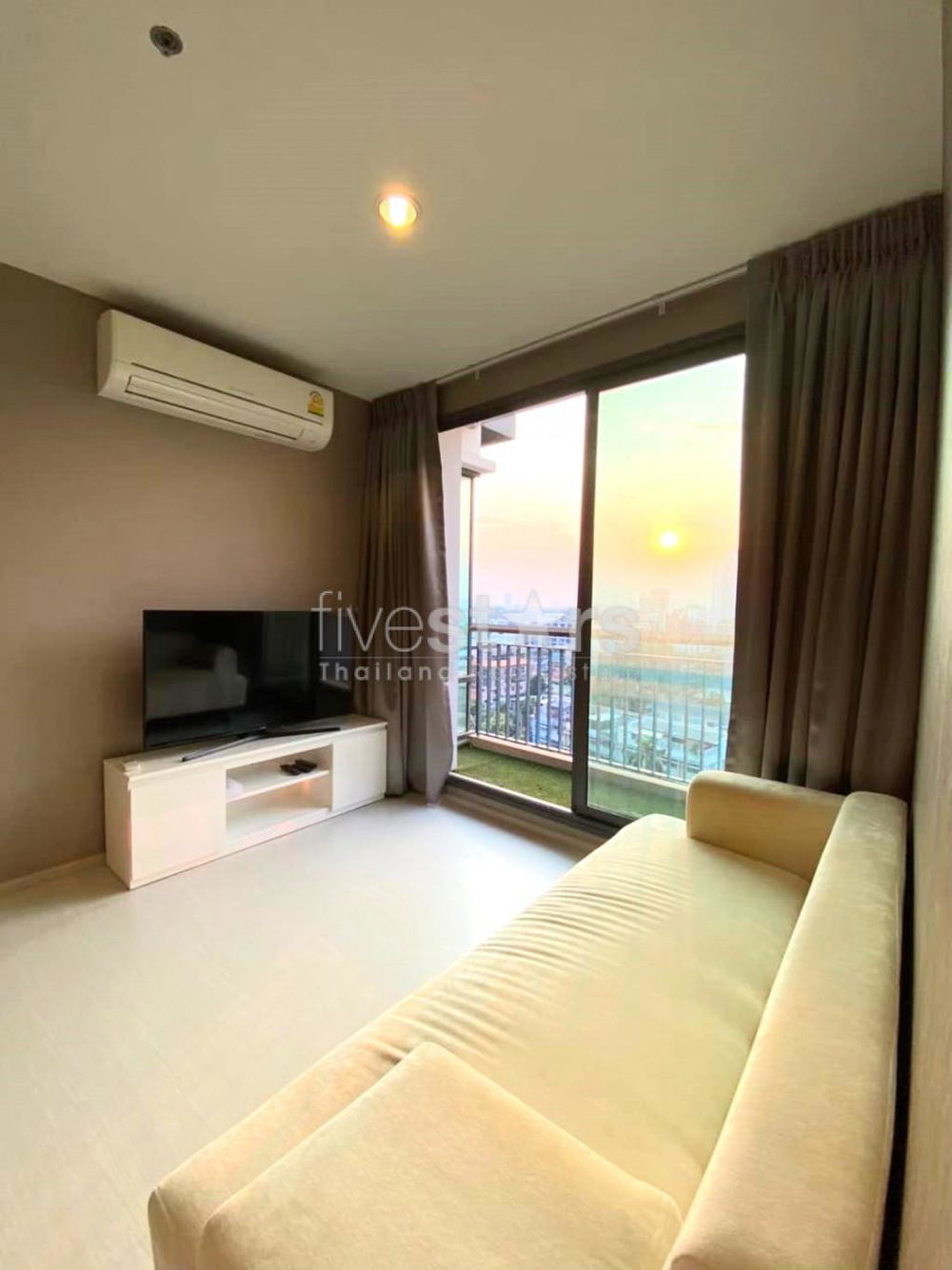 1-Bedroom Condo for sale, Just 200m from Ekkamai BTS 3578683929
