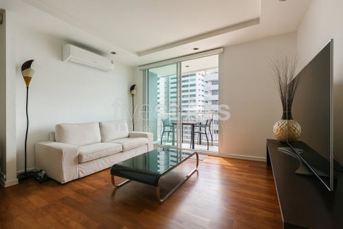 2-bedroom condo for sale only 400m from BTS Nana 1053519045