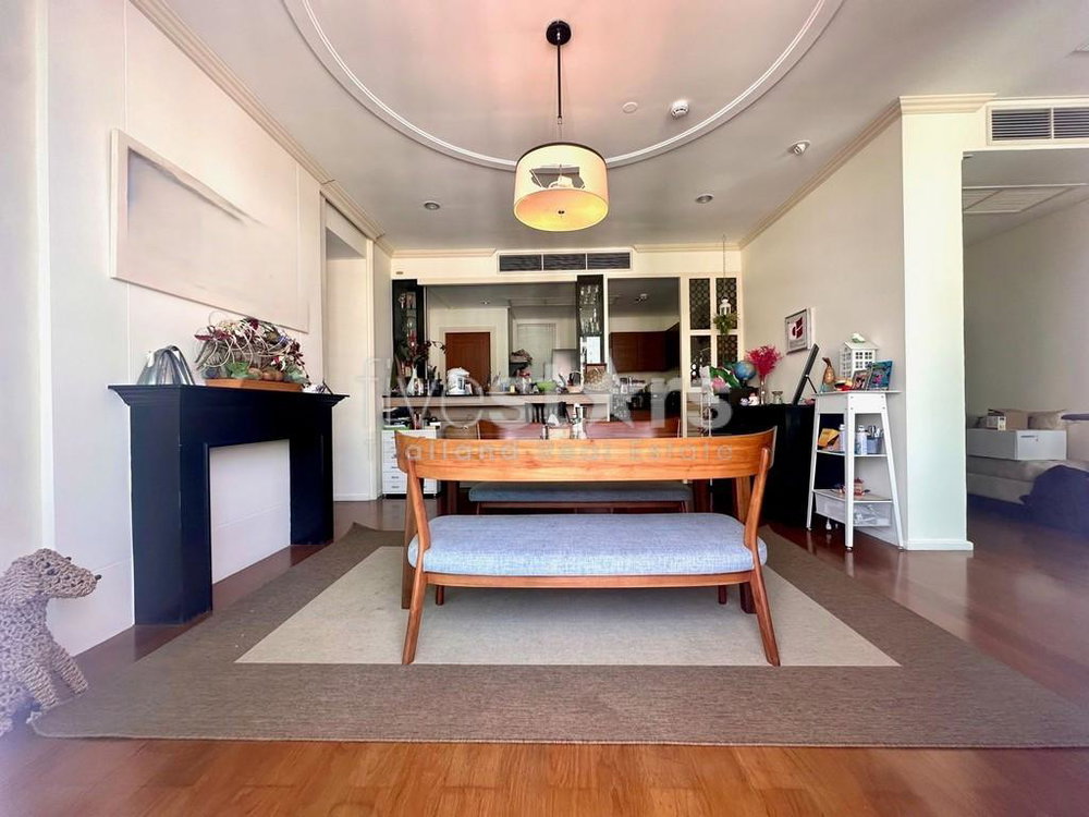3-bedroom spacious condo for sale close to BTS Asoke 2569745664