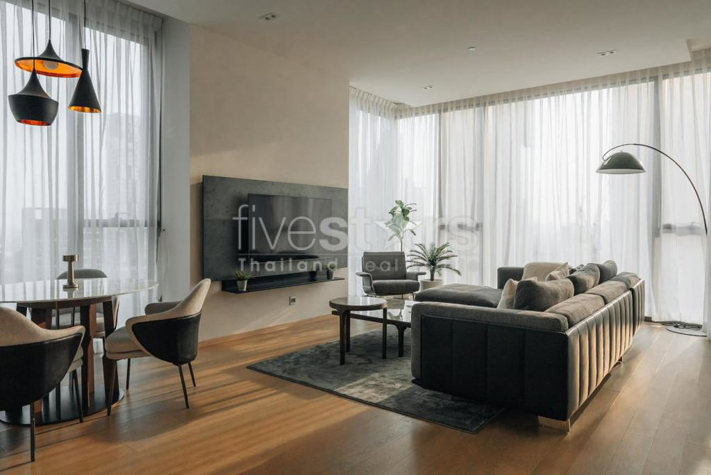 Spacious 1-bedroom high-end condo for sale 150m from BTS Thonglor 1446284226