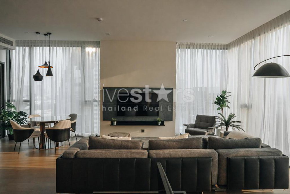 Spacious 1-bedroom high-end condo for sale 150m from BTS Thonglor 1446284226