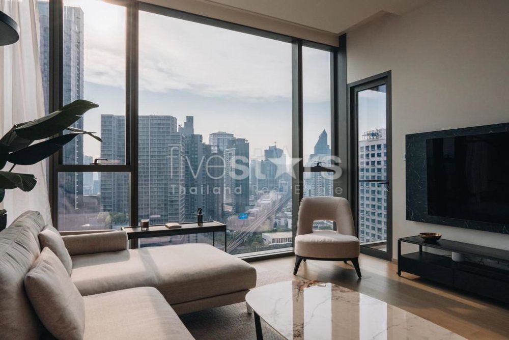 2-bedroom high-end condo for sale 150m from BTS Thonglor 3476937336