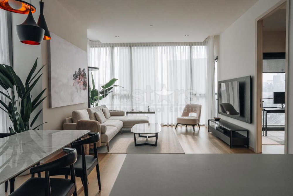 2-bedroom high-end condo for sale 150m from BTS Thonglor 3476937336