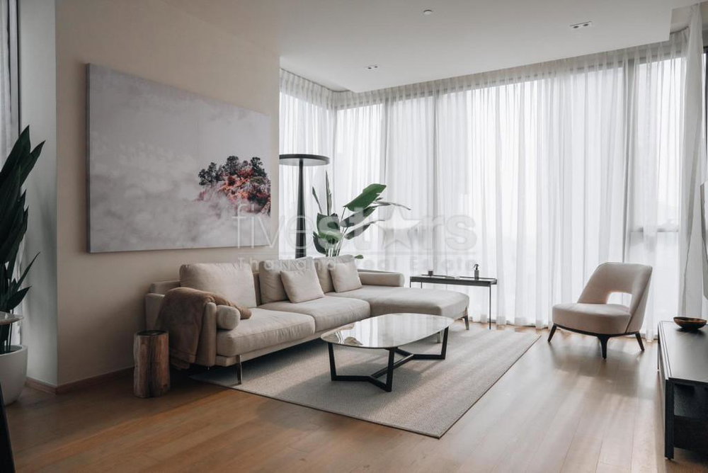 2-bedroom high-end condo for sale 150m from BTS Thonglor 3476937336