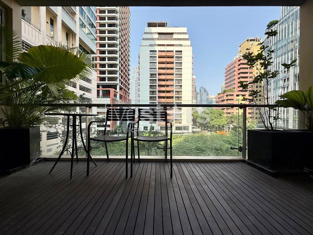 2-bedroom spacious condo for sale close to BTS Saladaeng 3447870530