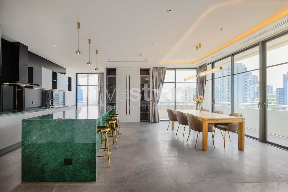 3-bedroom spacious penthouse for sale in Thonglor area 1126054311