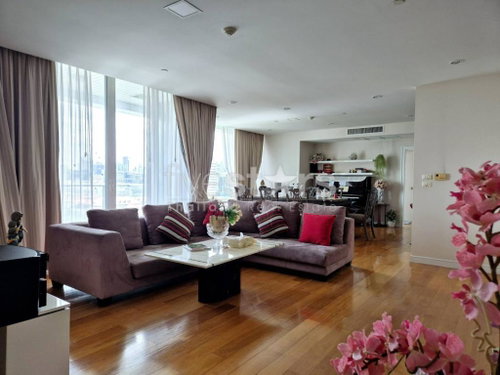 4-bedroom condo for sale close to MRT Samyan 2116418139