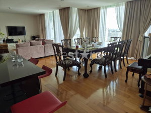 4-bedroom condo for sale close to MRT Samyan 2116418139