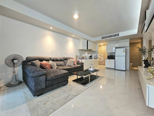Luxury 2-bedroom condo for sale in the heart of Phrom Phong. 2011550168