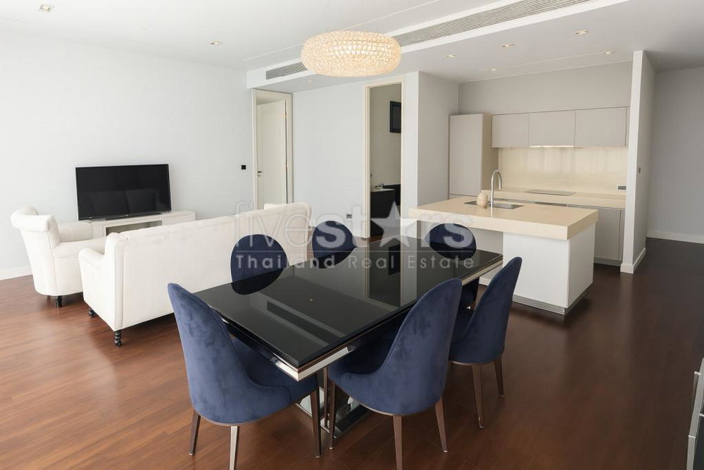 Stunning 2-Bedroom Luxury unit for Sale in Phrom Phong 450420954