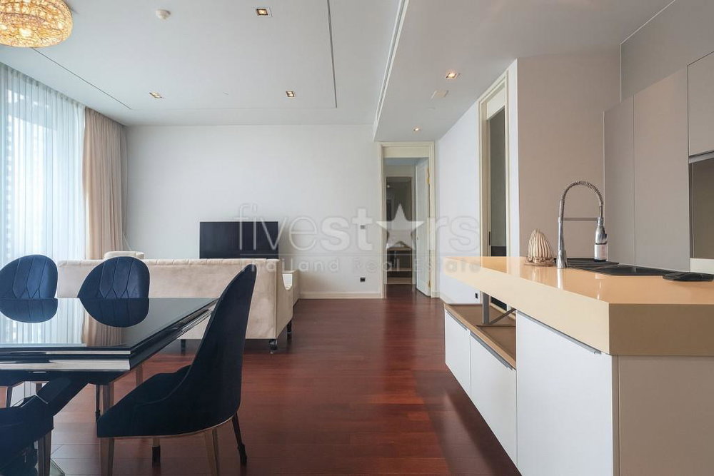 Stunning 2-Bedroom Luxury unit for Sale in Phrom Phong 450420954