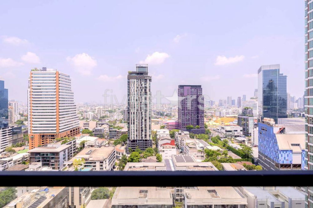 3-bedroom Super Luxury Condo for sale located to Thonglor BTS station 1913594854