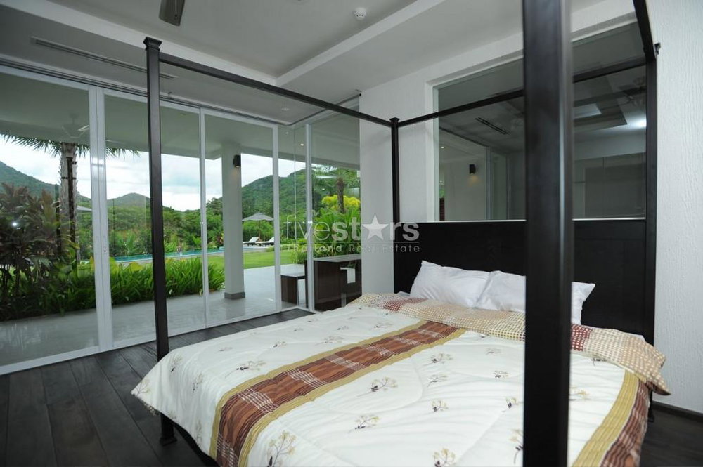 2 Bedroom apartment closed to black Mountain golf course 2322639598