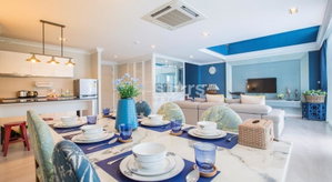 Beautiful residence located just in front of the beach 4199107536