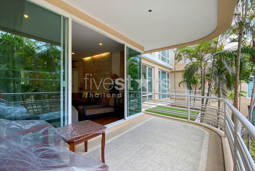 Baan Sanploen: City Center 2 bedroom close to Beach! 90205637