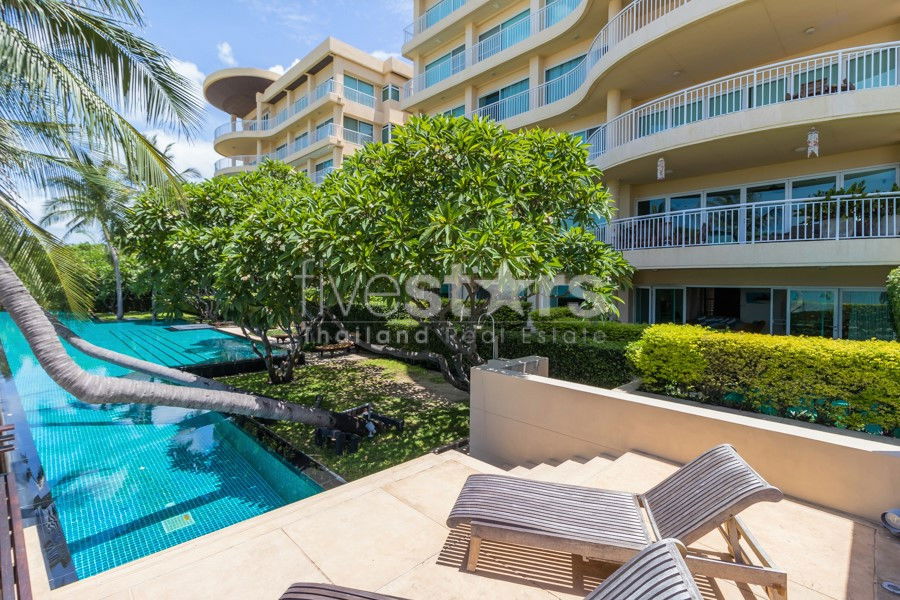 Luxury 3 Bedroom Beachfront Condo 637505762