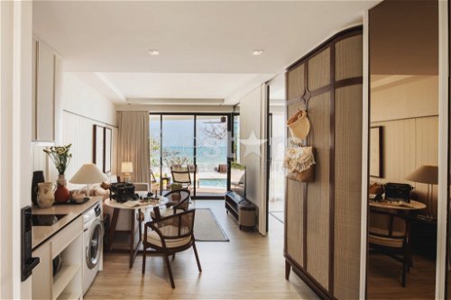 Intercontinental Residence : Ultimate Luxury Beachfront Condo’s 3782911231