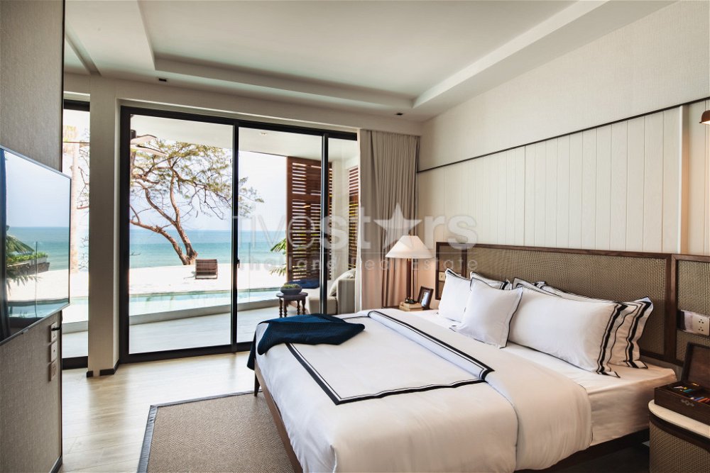 Intercontinental Residence : Ultimate Luxury Beachfront Condo’s 3782911231