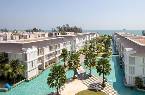 Luxury 2 Bed Penthouse Beachfront Condo 2255524965