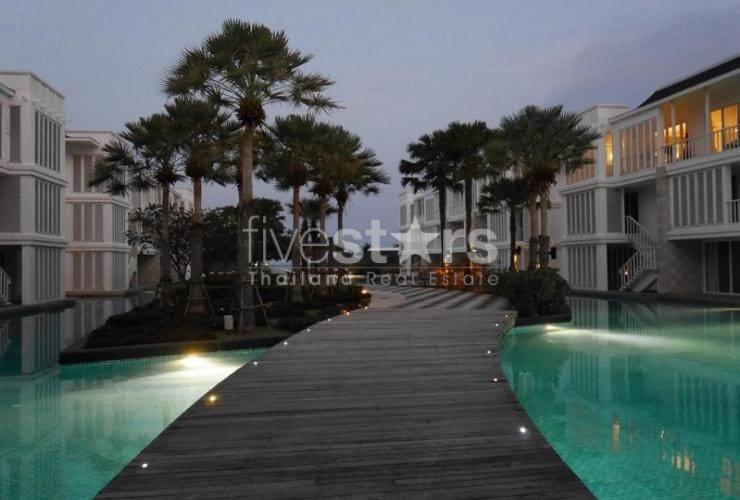 Luxury 2 Bed Penthouse Beachfront Condo 2255524965