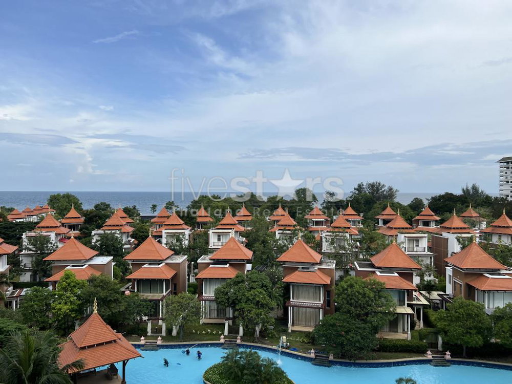 Luxury 3 Bedroom Condo With Stunning Sea Views 3492426723