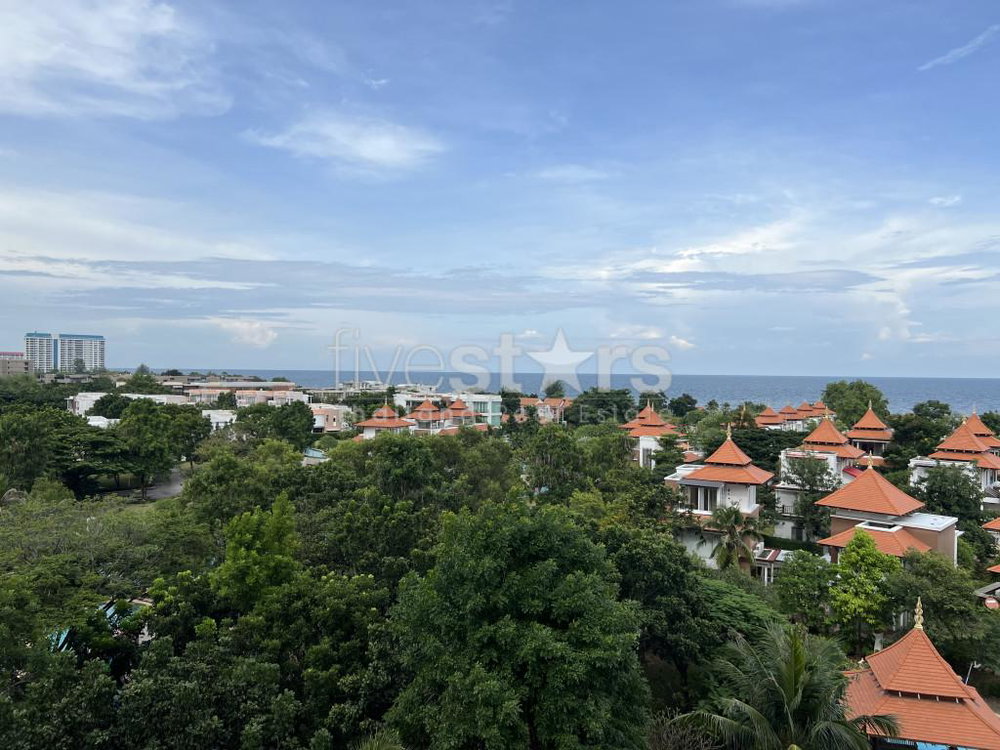 Luxury 3 Bedroom Condo With Stunning Sea Views 3492426723