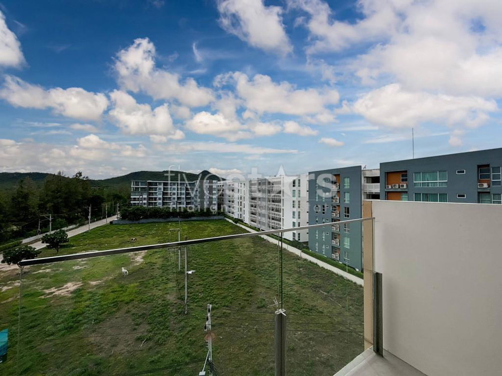 The Sanctuary : 2 Bedroom Condo Mountain View 2613111237