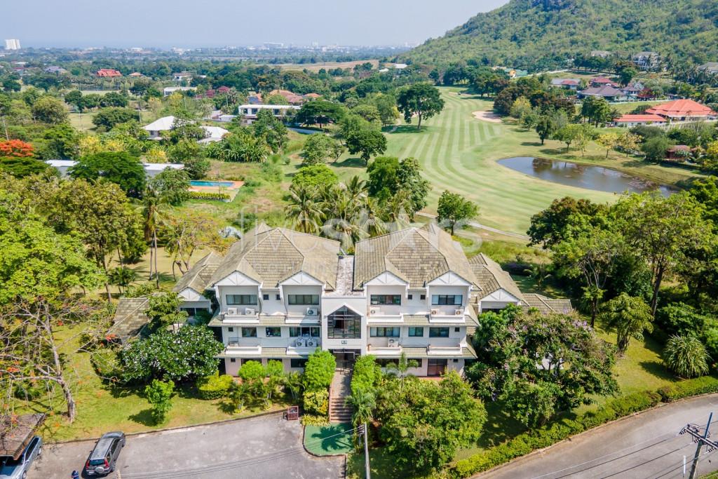 Spacious 3-Bedroom Ground Floor Condo with Golf Course View – Palm Hills