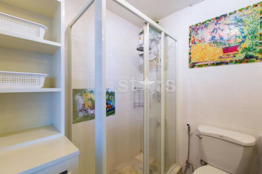Large 1 Bed Condo with Sea Views to the North of town 3759715246