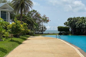 Luxury 4-Bedroom Condo with Direct Pool Access at Baan Saechuan, Hua Hin 2822037872