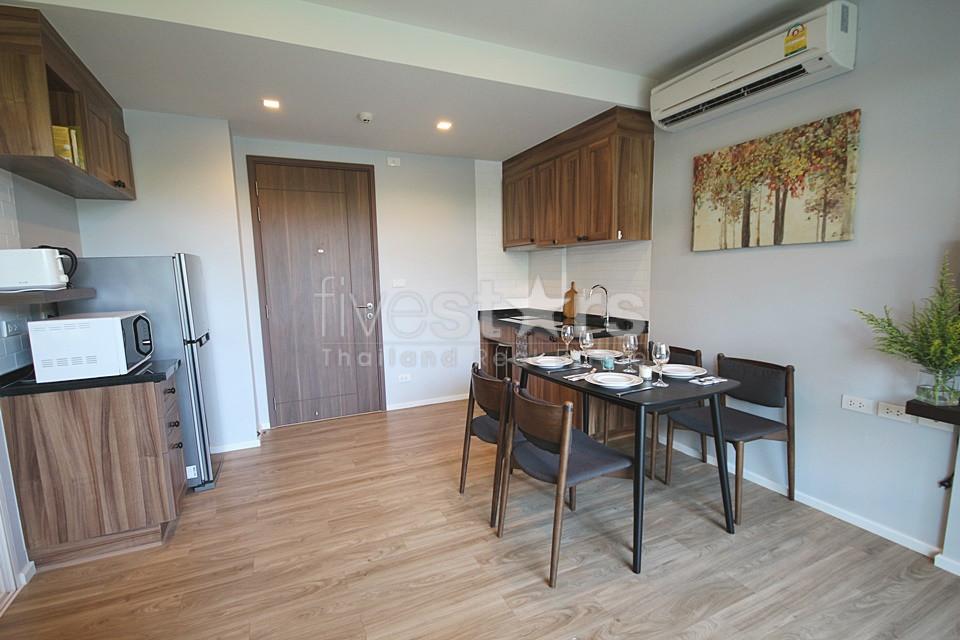 Absolute Beachfront 2 Bed Condo For Sale in Khao Takiap 2809094115