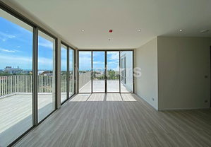 VEHHA Hua Hin – High‑Rise Sea‑View 2‑Bedroom Jacuzzi Condo in Central Hua Hin | THB 13.50 M 3026241204