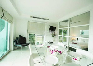 Beautiful 2-bedrooms apartment overlooking Kata Bay 3339956258