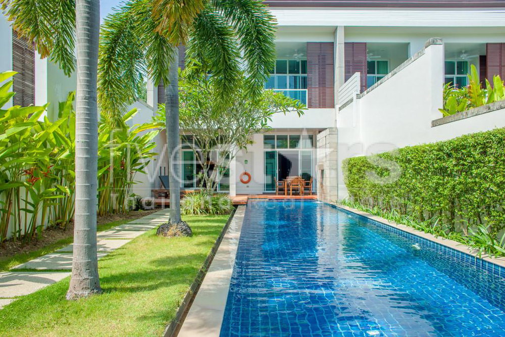 Stunning duplex with private pool 3260851879
