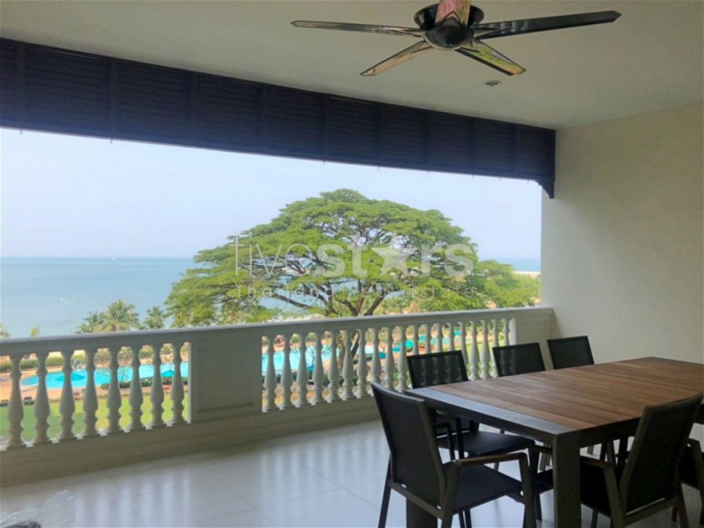3 bedrooms sea-view apartment for sale in Jomtien beach 1359074808