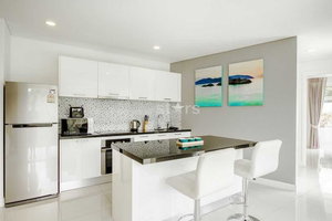 New 2-bedroom condo in a prime location in Choeng Mon 2736838698