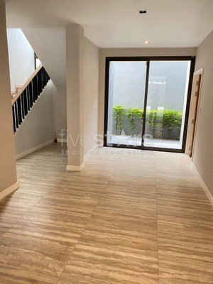 Modern 4 bedroom house for sale in Ekamai 12 1185962343