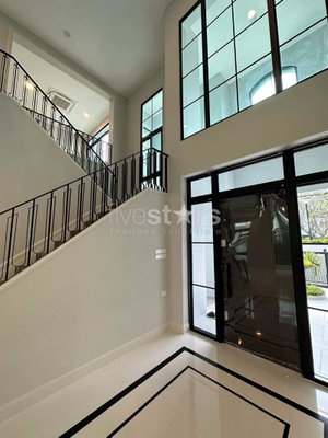 Luxury House 5-Bedroom for sale in Rama 9-Krungthepkreetha 3990435632