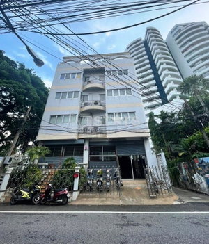 5-bedroom commercial building for sale on Yen Akat Road 1331610829