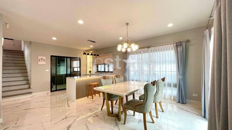 4-bedroom house in compound for sale on Bangna-Suvarnabhumi 4259027572