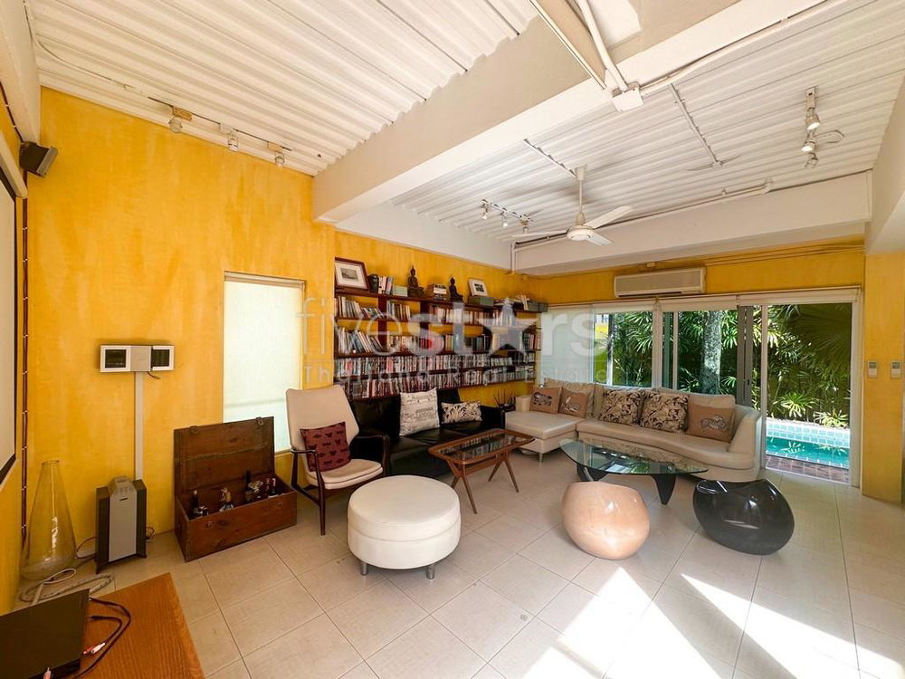 3-bedroom house with private pool for sale close to Rama 9 2153234466