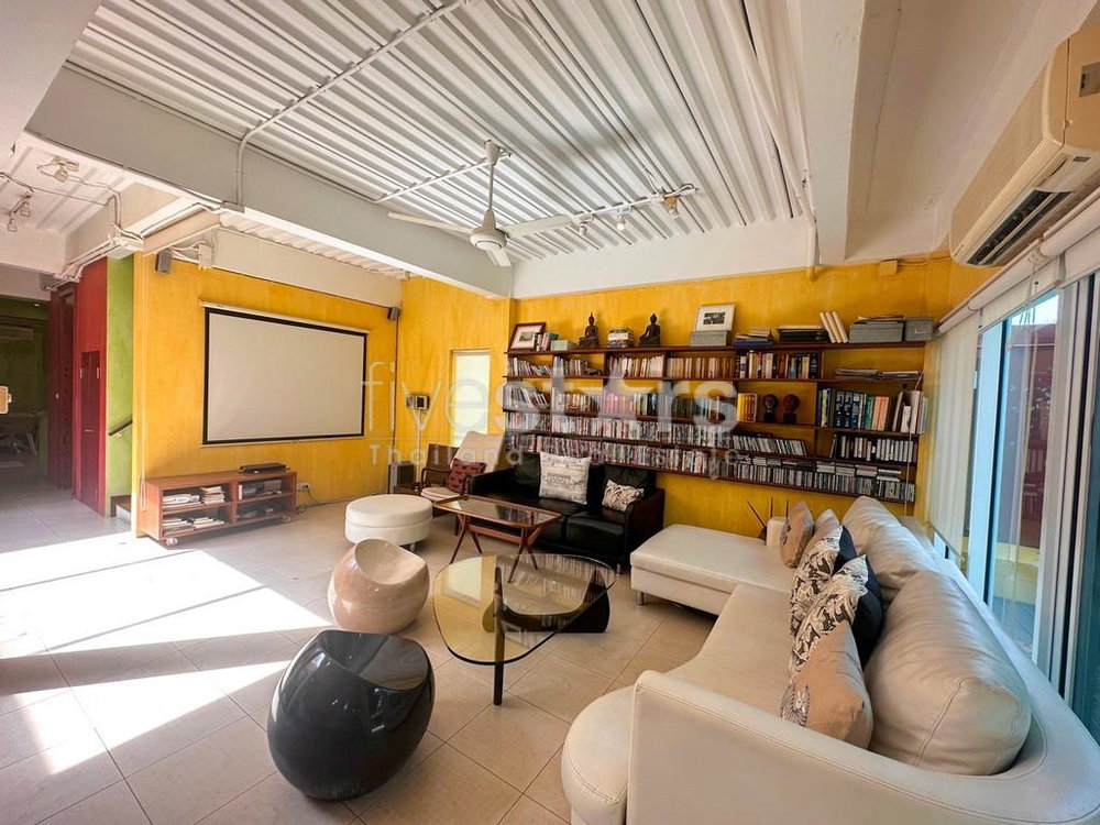 3-bedroom house with private pool for sale close to Rama 9 2153234466