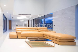 Stylish 3-Bedroom Luxury Home for Sale – Ekkamai 2643972286