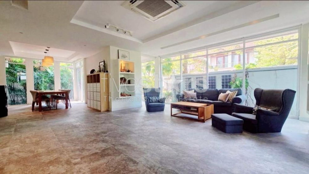 House For Sale Ekkamai-Ramindra Road 811100794