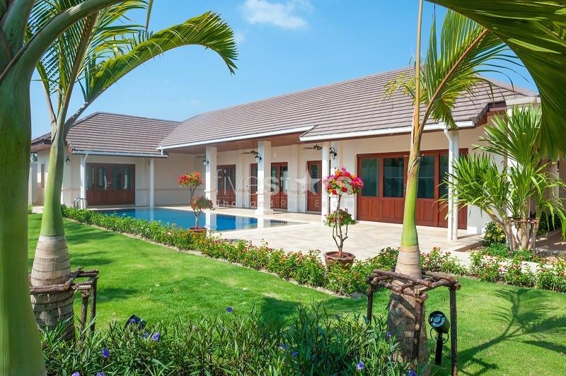 Real estate luxury house Thai-Bali style for sale 1011600682