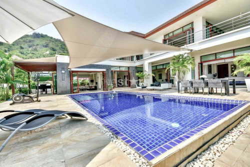 Nice 4-bedrooms pool villa with great mountain view 946621633