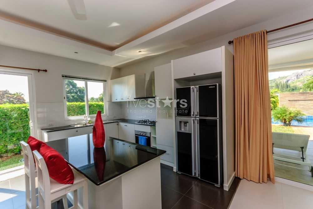 Luxury 3-bedrooms pool villa in Kao Tao 3064308744