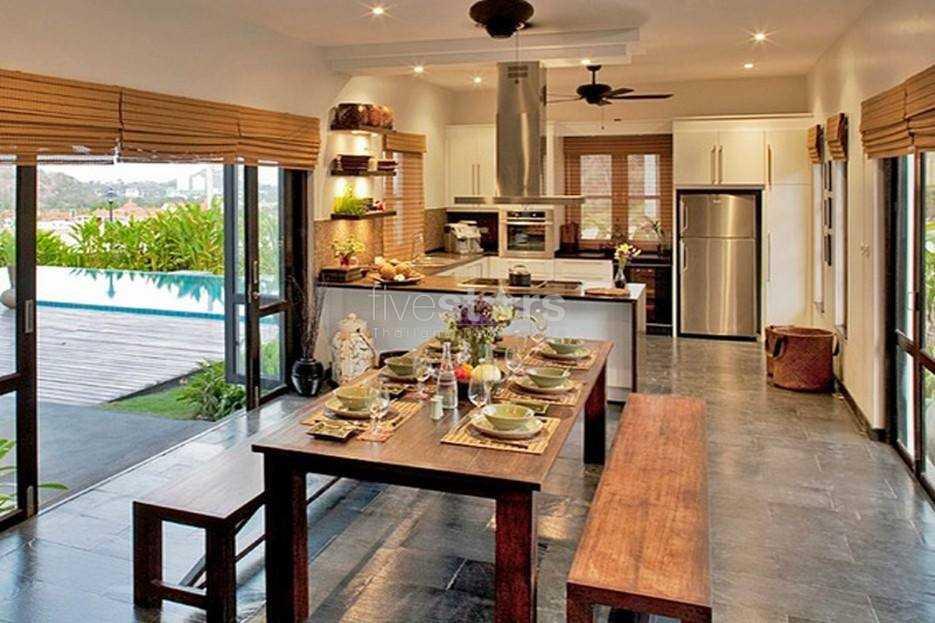 3-bedroom pool villa close to the beach 1163518994