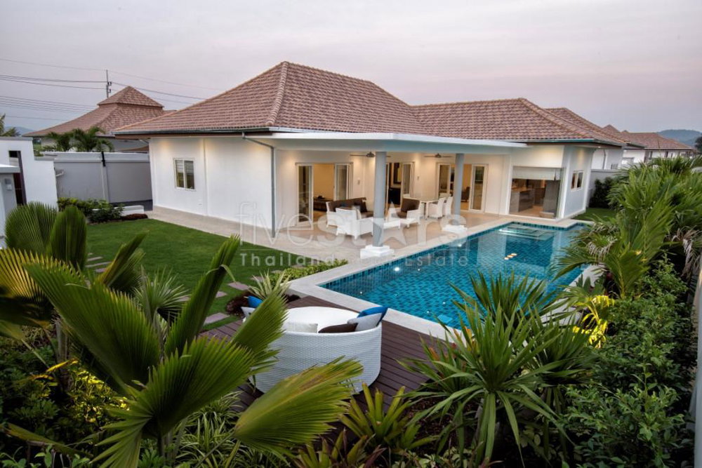Stunning pool villa for sale in Hua Hin 3876655999